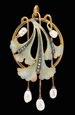 Art Nouveau Brooch with Enameling, pearls, and 17 diamonds 